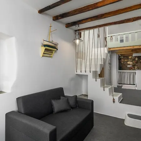 Akrogialis Sirma Klima Holiday home *