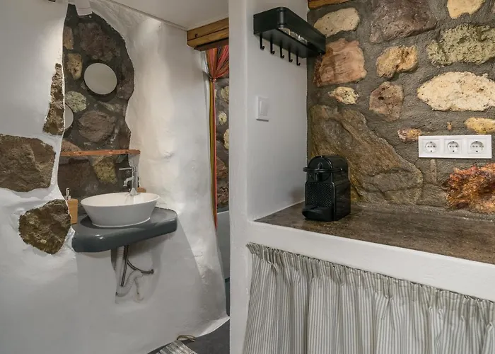 Akrogialis Sirma Klima Holiday home *