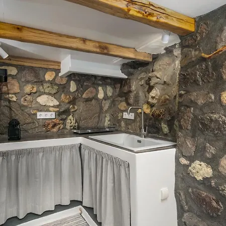 Vakantiehuis Akrogialis Sirma Klima Adamantas (Milos)